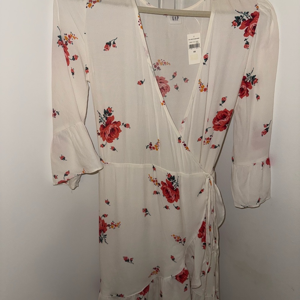Chic Floral Wrap Dress